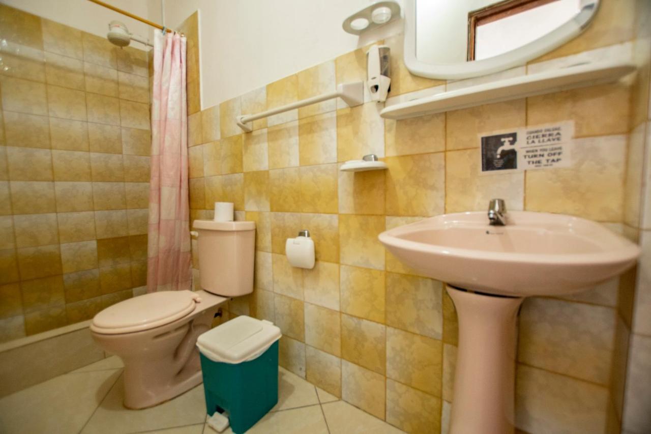 Hostal San Francisco San Cristóbal Dış mekan fotoğraf