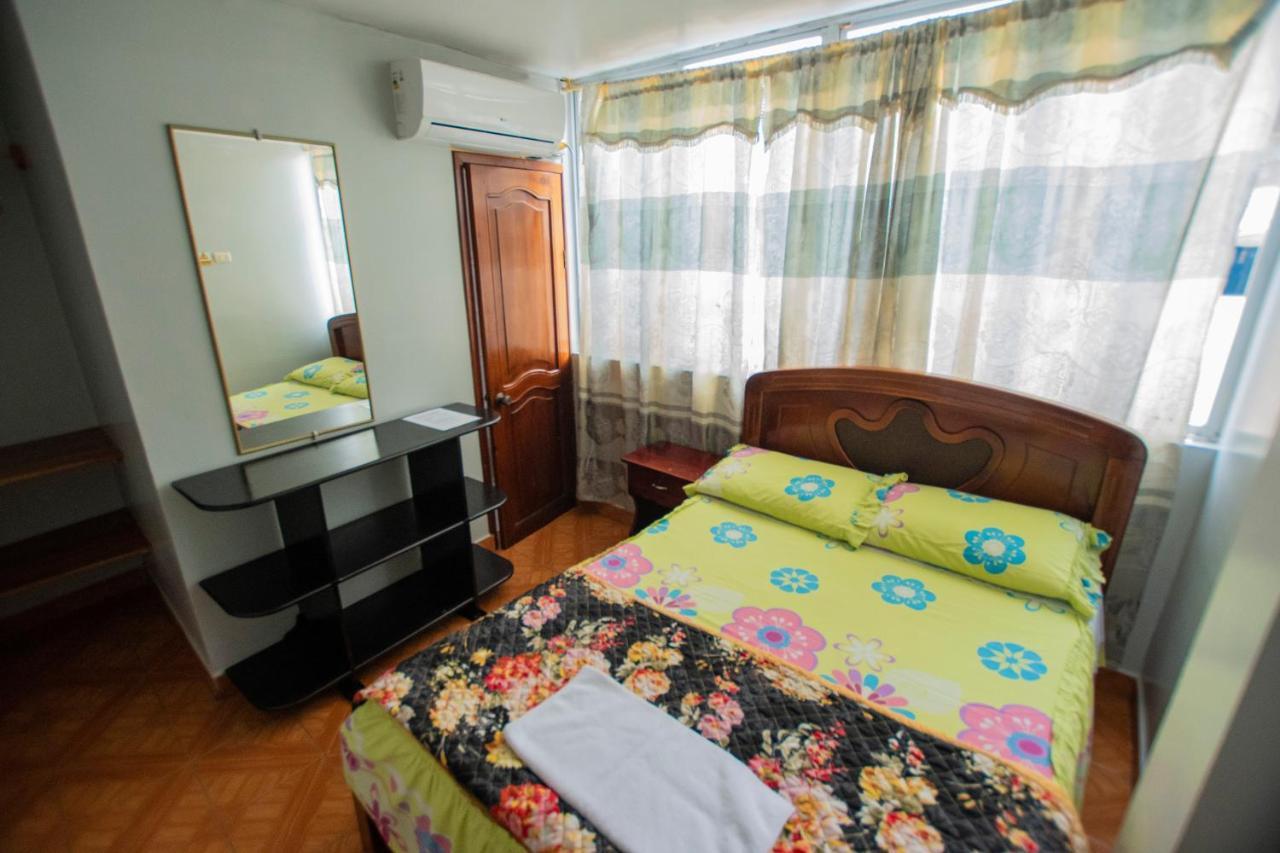 Hostal San Francisco San Cristóbal Dış mekan fotoğraf